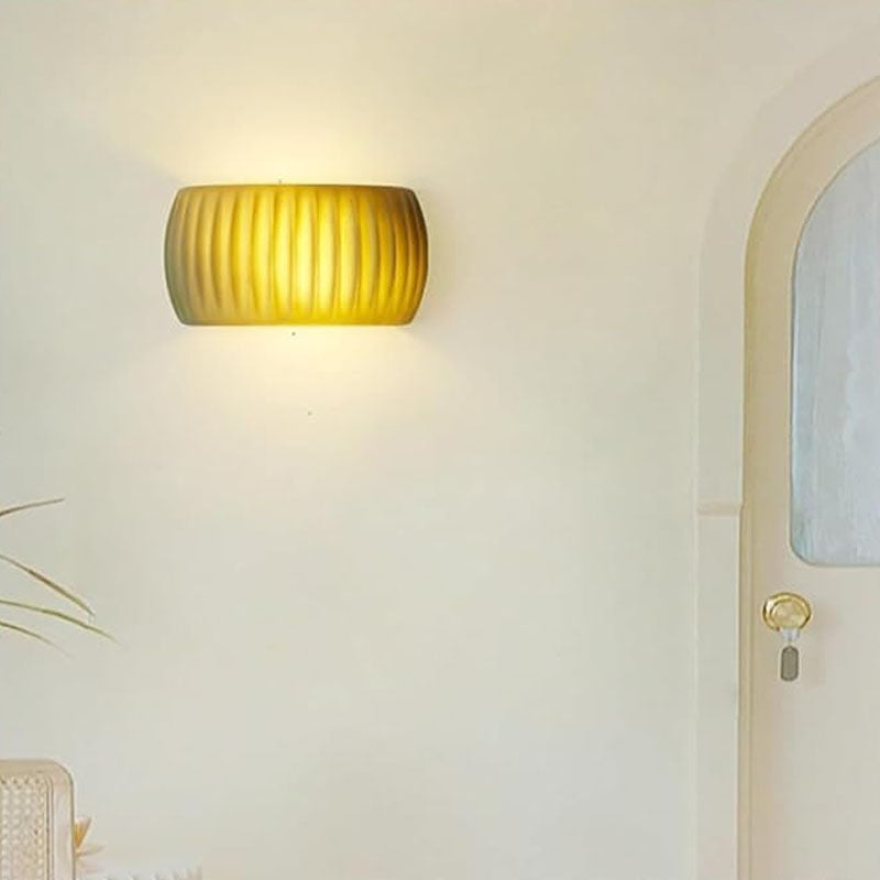 Vegglampe i resin – Fransk gresskarform, koselig nattlys