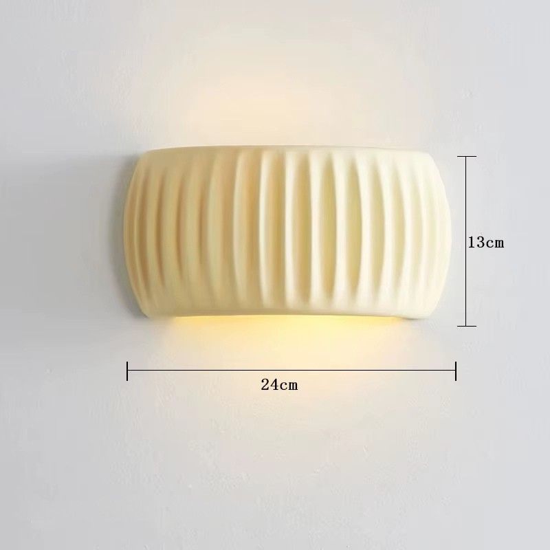 Vegglampe i resin – Fransk gresskarform, koselig nattlys