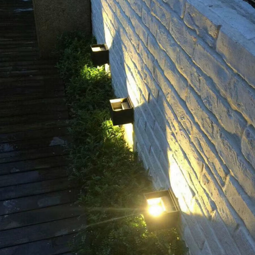 Vegglampe LED IP65 – Moderne utendørslampe